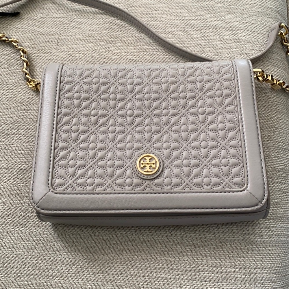Small gray, Tory Burch Crossbody